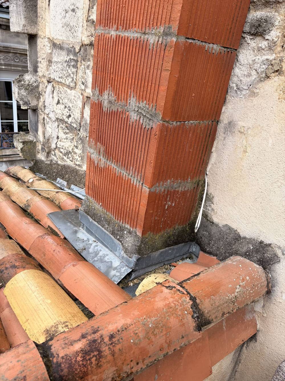 changement d’un solin et installation d’un solin zinc à bordeaux Chartrons